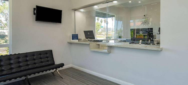 圣迭戈环球速8酒店(Super 8 by Wyndham San Diego Hotel Circle)图片