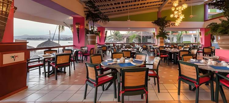 德卡梅隆洛斯科科斯瓜亚比托斯，拉玛达全包度假村(Decameron Los Cocos Guayabitos, Ramada All Inclusive Resort)图片