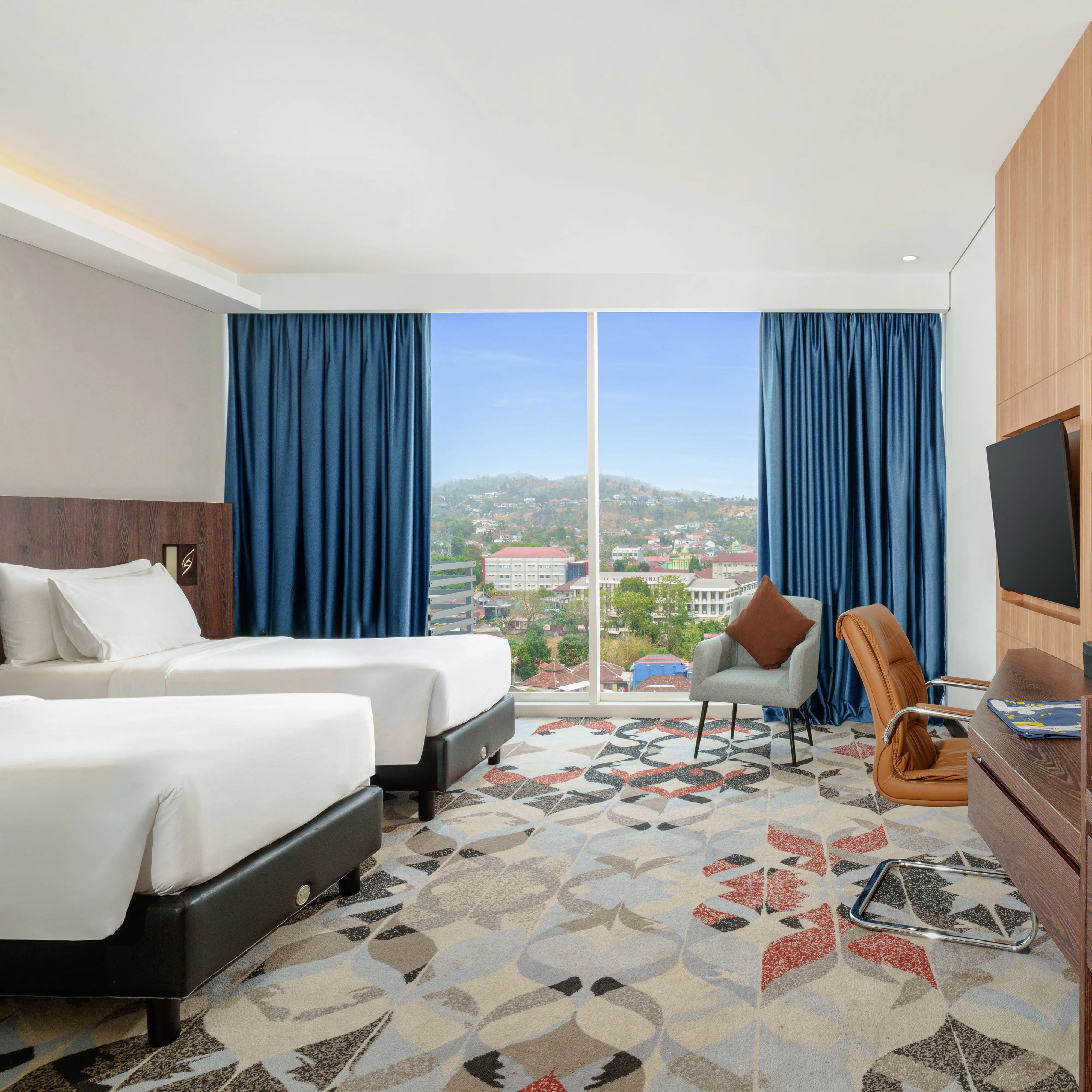 Golden Tulip SpringHill LampungOver view