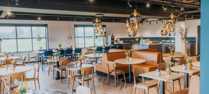 酒店，运动酒吧及Dorhout Mees黄铜餐厅(Hotel Sportsbar & Brasserie Dorhout Mees)图片