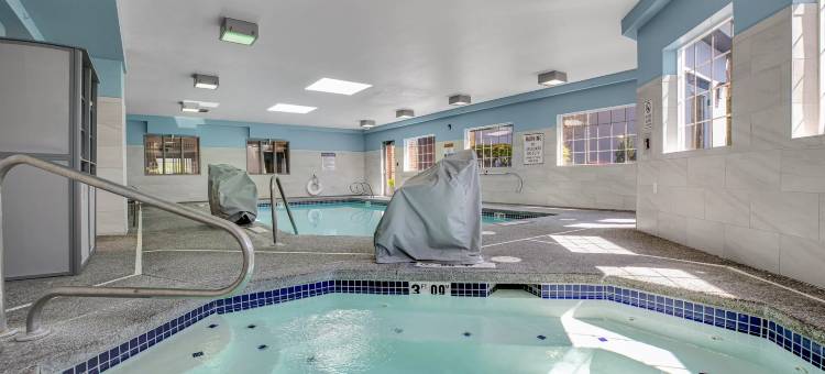 智选假日套房酒店波特兰JANTZEN沙滩(Holiday Inn Express & Suites Portland-Jantzen Beach)图片