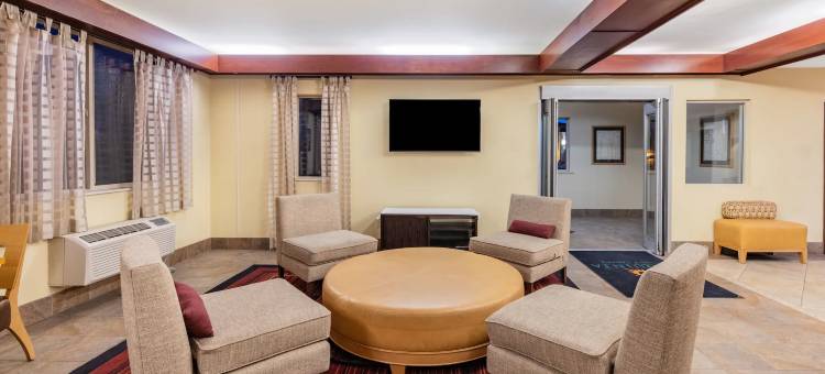 赫勒拿拉昆塔温德姆套房酒店(La Quinta Inn & Suites by Wyndham Helena)图片