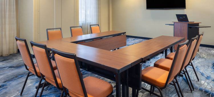 斯普林菲尔德北安普敦/阿默斯特万枫酒店(Fairfield Inn & Suites Springfield Northampton/Amherst)图片