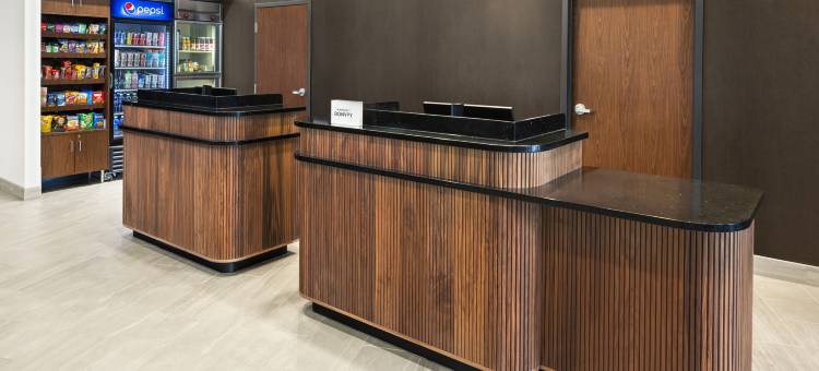 明尼阿波利斯枫树格罗夫/阿伯莱克斯万怡酒店(Courtyard Minneapolis Maple Grove/Arbor Lakes)图片