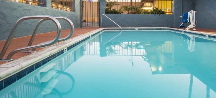 国家城市-圣地亚哥南豪生酒店(Howard Johnson by Wyndham National City/San Diego South)图片