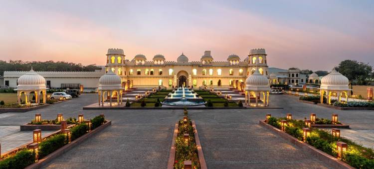 凯萨尔巴格宫殿(Kesarbagh Palace)图片