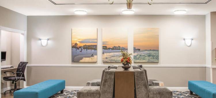 沃尔顿堡滩拉昆塔温德姆套房酒店(La Quinta Inn & Suites by Wyndham Fort Walton Beach)图片