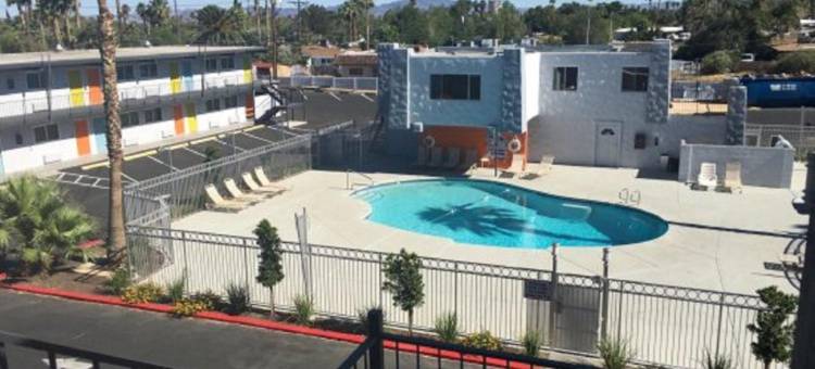 拉斯维加斯北-弗里蒙特街区温德姆速8酒店(Super 8 by Wyndham Las Vegas North Strip/Fremont St. Area)图片