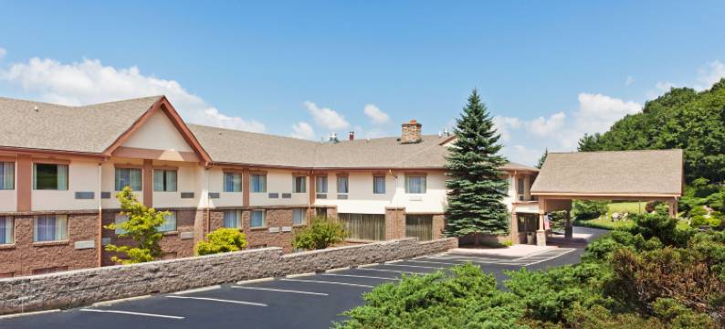 Holiday Inn Express 吹岩南(Holiday Inn Express Blowing Rock South)图片