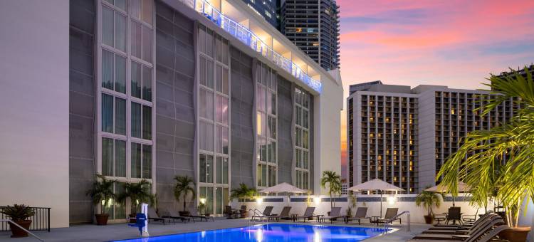 迈阿密市中心/布里克尔区万怡酒店(Courtyard Miami Downtown/Brickell Area)图片