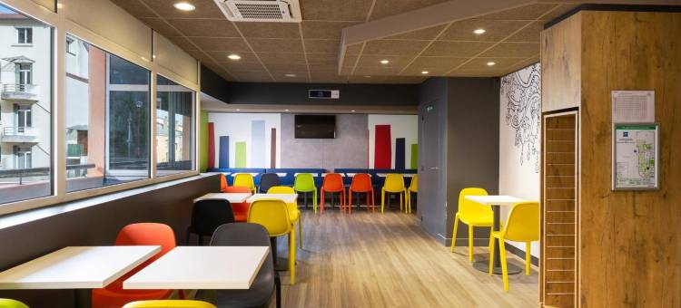 宜必思快捷布尔昆雅里昂中心酒店(Ibis Budget Bourgoin Jallieu Centre)图片