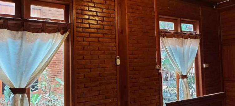 Roemah Kayu Saragan Syariah Magelang Mitra RedDoorz图片