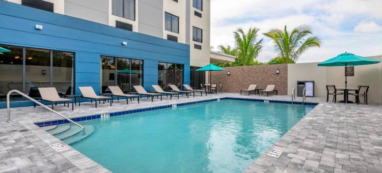 斯图尔特-哈钦森岛舒适套房酒店(Comfort Suites Stuart-Hutchinson Island)图片