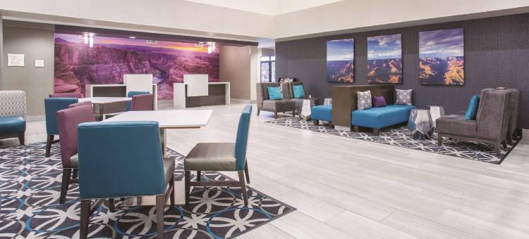 威莱斯大峡谷地区拉昆塔温德姆套房酒店(La Quinta Inn & Suites by Wyndham Williams-Grand Canyon Area)图片