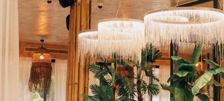 白山酒店(White Hill Hotel)图片