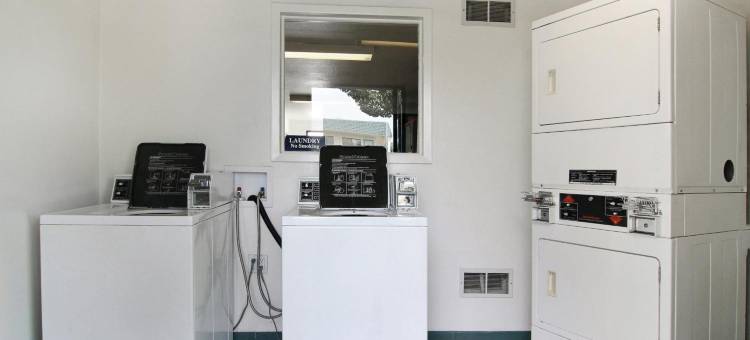 Travelodge by Wyndham Raton图片