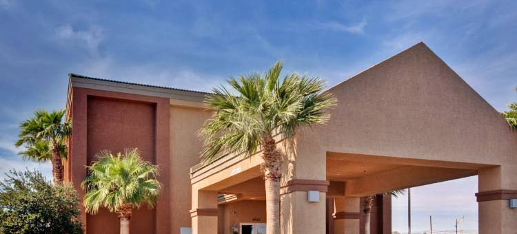 Holiday Inn Express 拉斯维加斯内利斯(Holiday Inn Express Las Vegas-Nellis)图片