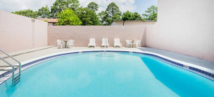 沃尔顿堡滩速8酒店(Super 8 by Wyndham Ft Walton Beach)图片