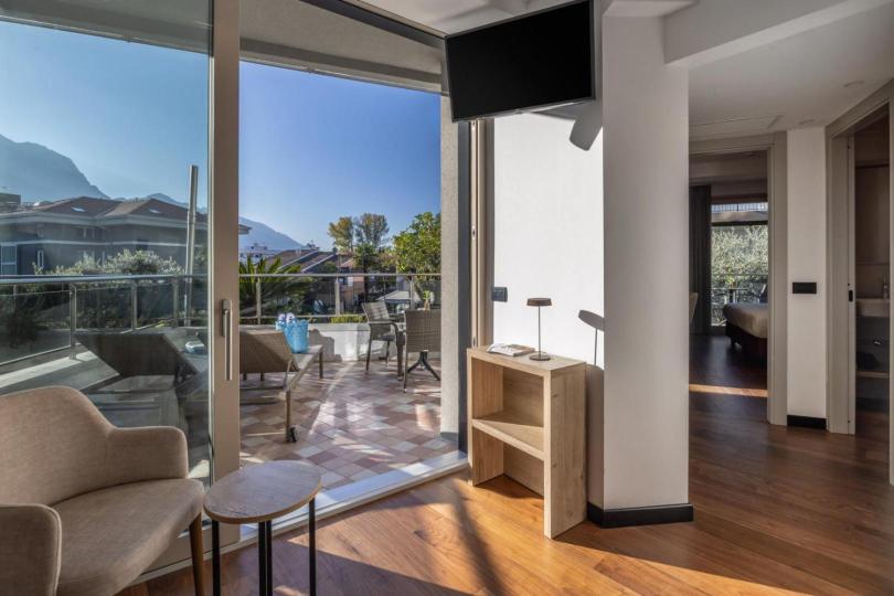 Garda Suite Hotel - TonelliHotels Over view