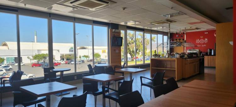 宜必思蒙蒂斯克拉鲁斯购物中心酒店(Ibis Montes Claros Shopping)图片