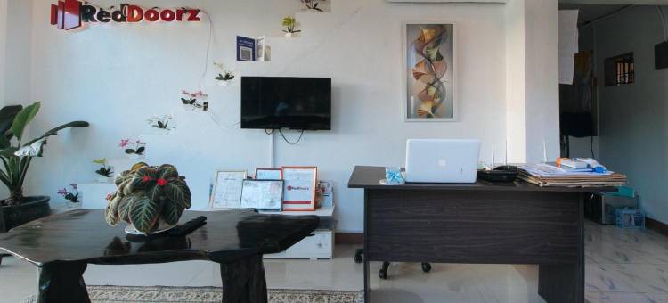 红多兹Plus酒店-近拉古娜路易斯安那市(Reddoorz Plus near Municipality of Luisiana Laguna)图片