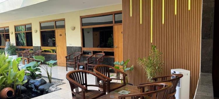 西里邦勃良安酒店(Hotel Priangan)图片
