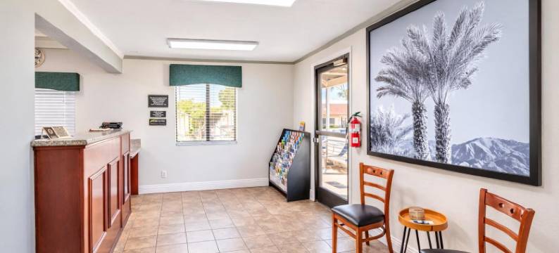 巴斯托温德姆速8酒店(Super 8 by Wyndham Barstow)图片