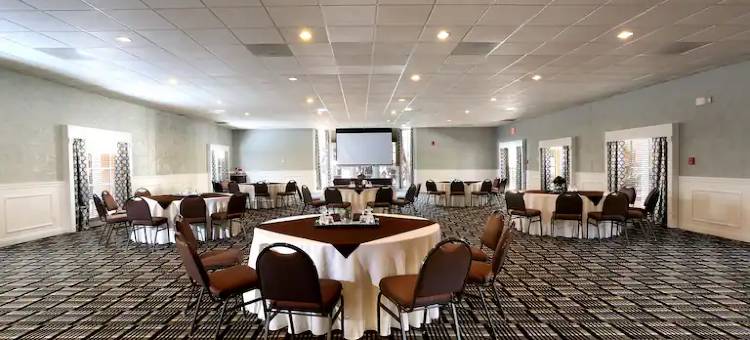 图森机场希尔顿逸林套房(DoubleTree Suites by Hilton Tucson Airport)图片