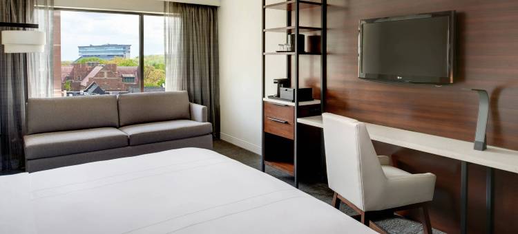 东兰辛大学广场万豪酒店(Marriott East Lansing at University Place)图片