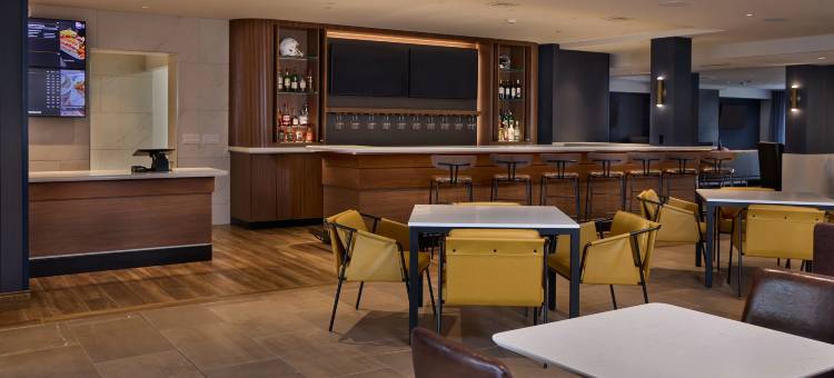 沃索万怡酒店(Courtyard Wausau)图片