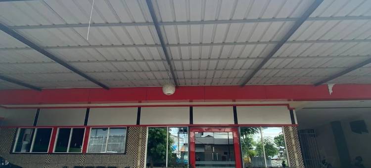 RedDoorz at Brizky Hotel Palu图片