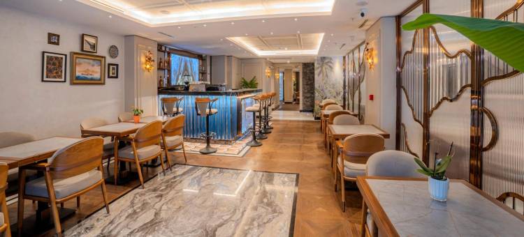 希拉流姆大饭店(Grand Hilarium Hotel)图片