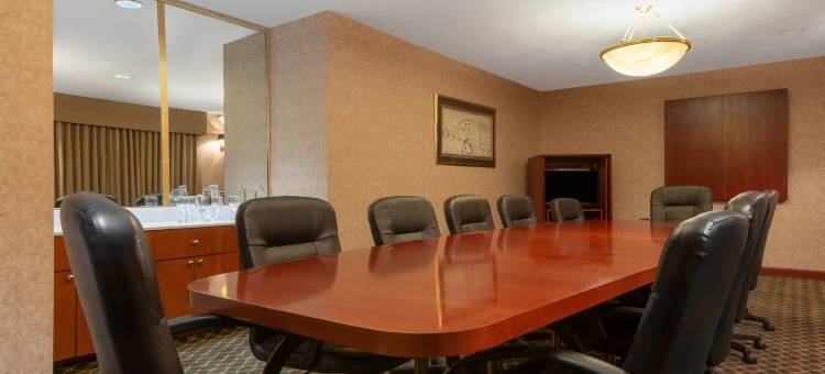 普莱恩菲尔德-印第安纳波利斯机场呗盟套房酒店(Baymont by Wyndham Plainfield/ Indianapolis Arpt Area)图片