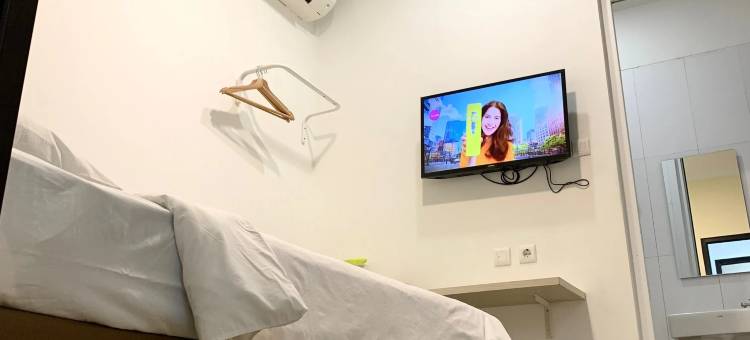 城市景观酒店MS客房旅馆-新邦利马-由红门酒店管理(Urbanview Hotel MS Rooms Inn Simpang Lima by RedDoorz)图片