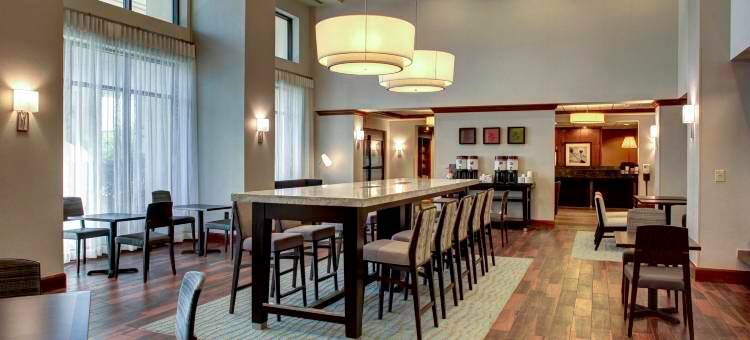 佛罗里达玛丽湖镇园欢朋套房酒店(Hampton Inn & Suites Lake Mary at Colonial TownPark)图片