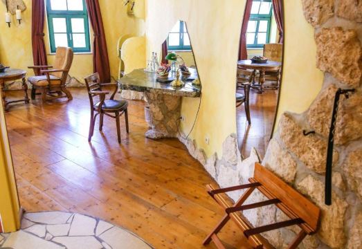 Backstage Hotel Hotel Overview