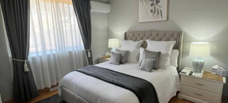 Lg Qs Rm Private Luxury Bathrm Strictly Non Smokers and Genuine Travellers Only over 25图片