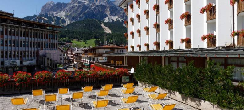 阿拉斯加科尔蒂纳酒店(Hotel Alaska Cortina)图片