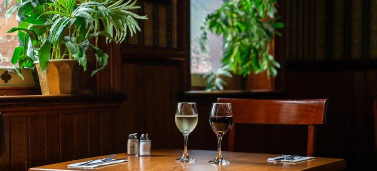 昆斯敦帝国酒店(Empire Hotel Queenstown)图片