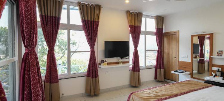 MGM Whispering Wind's Yelagiri图片