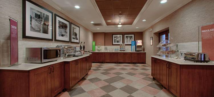 亚特兰大-诺斯莱克欢朋酒店(Hampton Inn Atlanta-Canton)图片