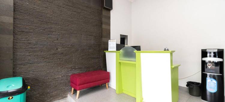红门都市景观酒店阿尔塔加丁大道(Urbanview Hotel Bizhome Artha Gading Boulevard by RedDoorz)图片