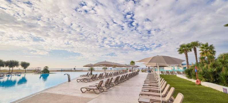 黑山阿祖尔海滩度假村(Azul Beach Resort Montenegro)图片