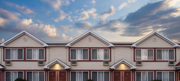 德拉蒙德维尔Travelodge by Wyndham酒店(Travelodge by Wyndham Drummondville)图片