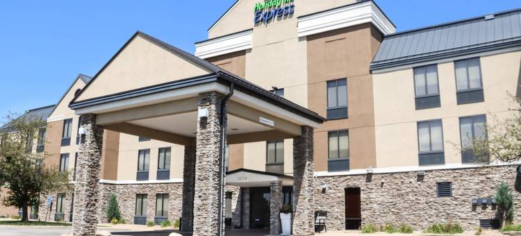 Holiday Inn Express 锡达拉皮兹(柯林斯道)(Holiday Inn Express Cedar Rapids (Collins RD))图片