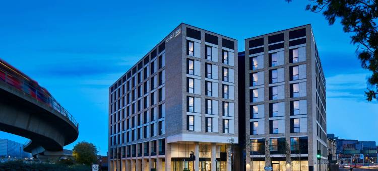 伦敦城市机场万怡酒店(Courtyard London City Airport)图片