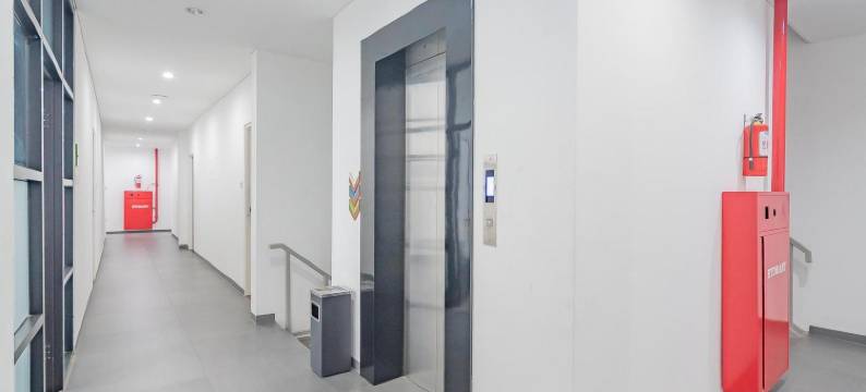 红多兹高级酒店@赫巴特酒店(RedDoorz Premium @ Hotel Hebat)图片