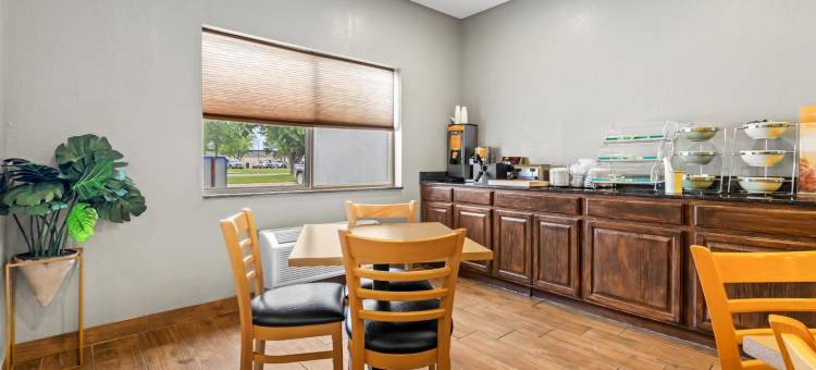 布鲁金斯凯艺酒店-大学(Quality Inn Brookings-University)图片