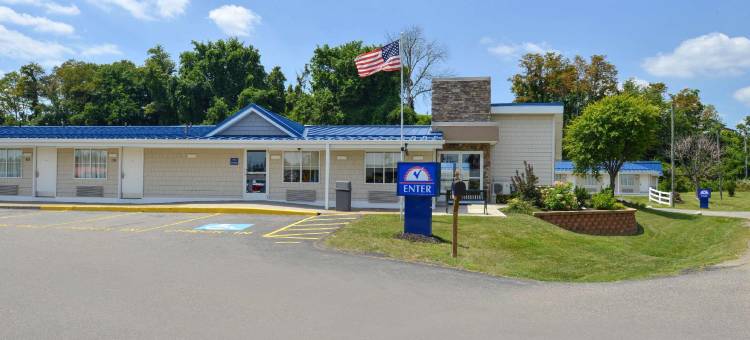 圣克莱尔斯维尔惠灵美洲最佳价值酒店(Americas Best Value Inn St. Clairsville/Wheeling)图片