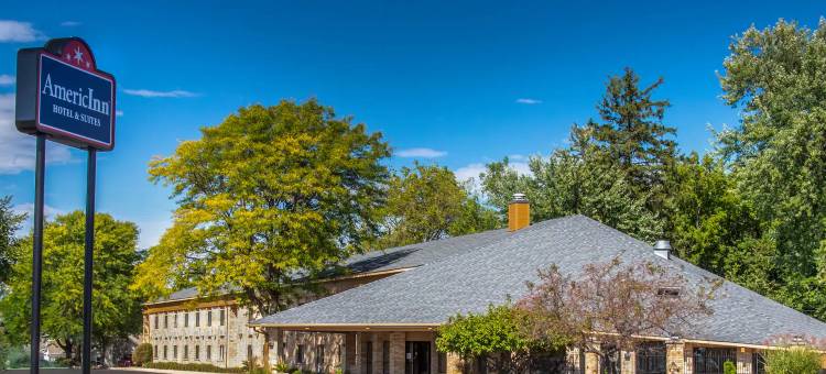 德拉菲尔德美吟温德姆酒店(AmericInn by Wyndham Delafield)图片